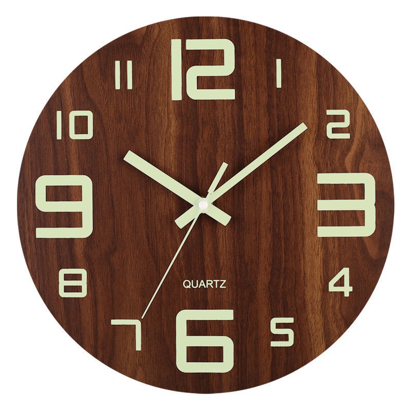 Năm 2021 mớiRoom Luminous Wall Clock Phòng ngủ Ultra Đồng hồ yên tĩnh khách treo tường huỳnh quang bằng gỗ cực kỳ đơ