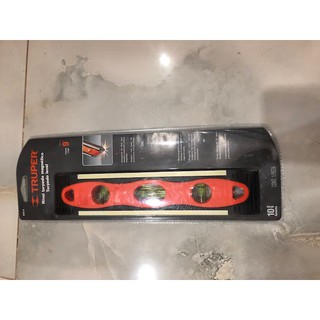 Thước thủy 9" 22,5cm có từ Truper NTX-9