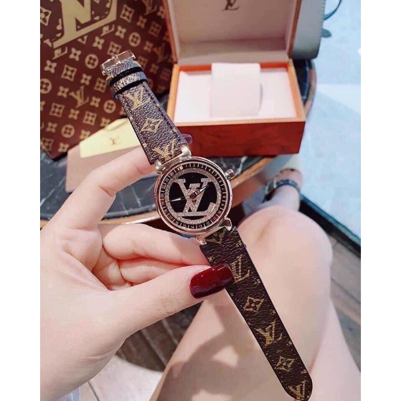 Đồng hồ nữ cao cấp kiểu sang trọng | BigBuy360 - bigbuy360.vn