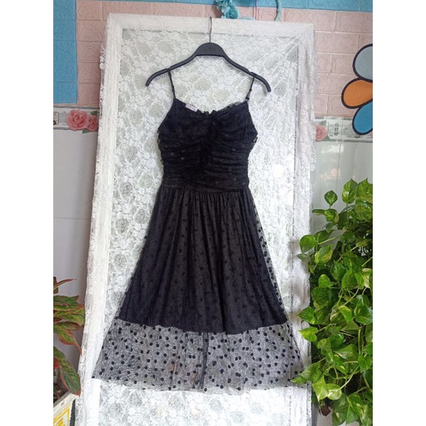 Đầm ren đen dáng xiết công chúa size S rất xinh hàng 2hand