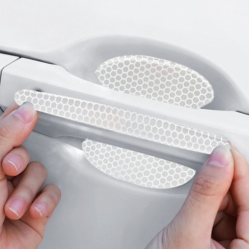 Bộ 4 Miếng Dán Phản Quang Cảnh Báo Chống Trầy Cho Tay Nắm Cửa Xe Hơi