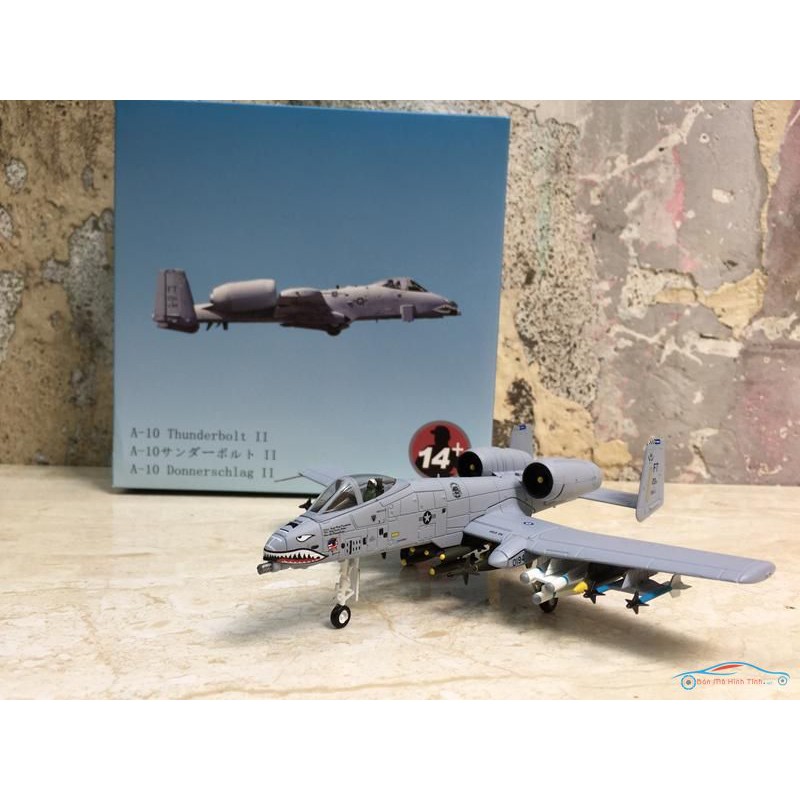 ​Mô hình máy bay A-10 Thunderbolt II  tỷ lệ 1:100
