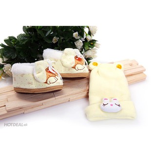 Combo giày cổ cao + nón len gấu giữ ấm cho bé