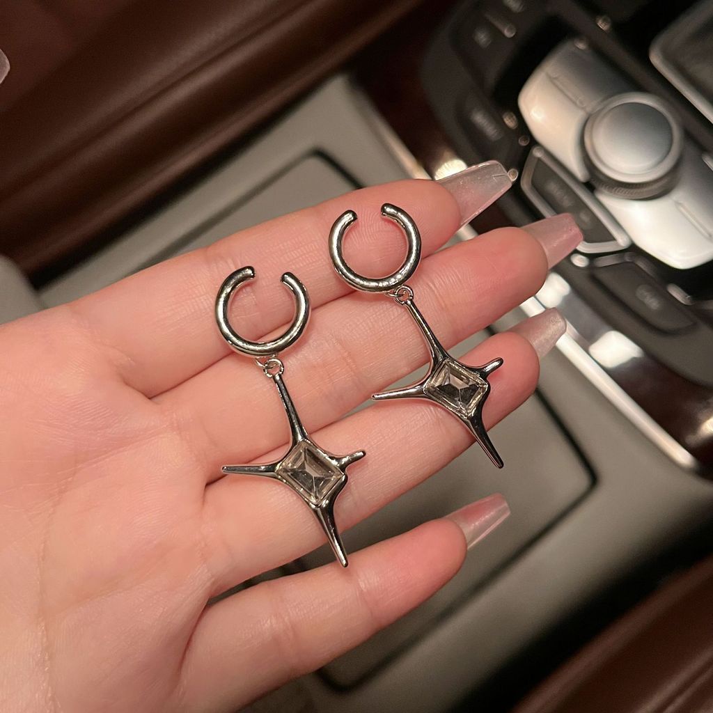 Khuyên Kẹp Vành Tai Hình Thánh Giá Đính Đá Hồng Phong Cách punk Đường Phố Cá Tính