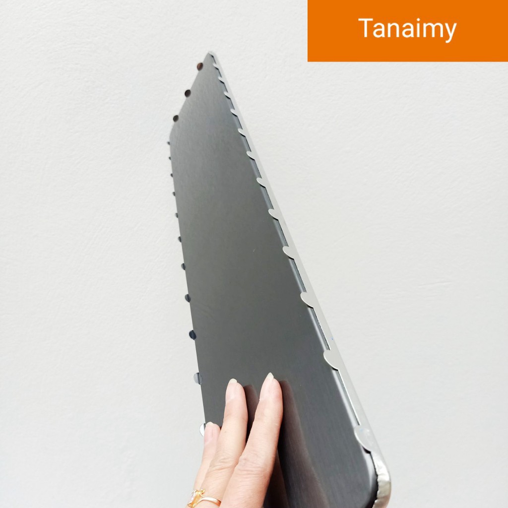 Khung mới kích thước 52*11cm có logo viền inox logo trang trí 2 bên tự lắp đặt tại nhà đơn giản