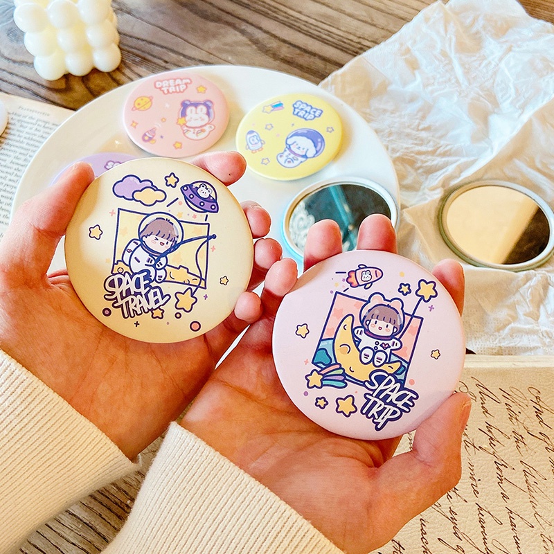 Gương Trang Điểm Mini Hình Tròn Kiểu Hoạt Hình Xinh Xắn Đáng Yêu Dành Cho Nữ