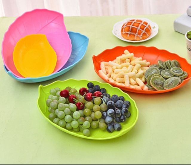 Dĩa hình chiếc lá đựng hoa quả, thức ăn bằng nhựa sáng tạo