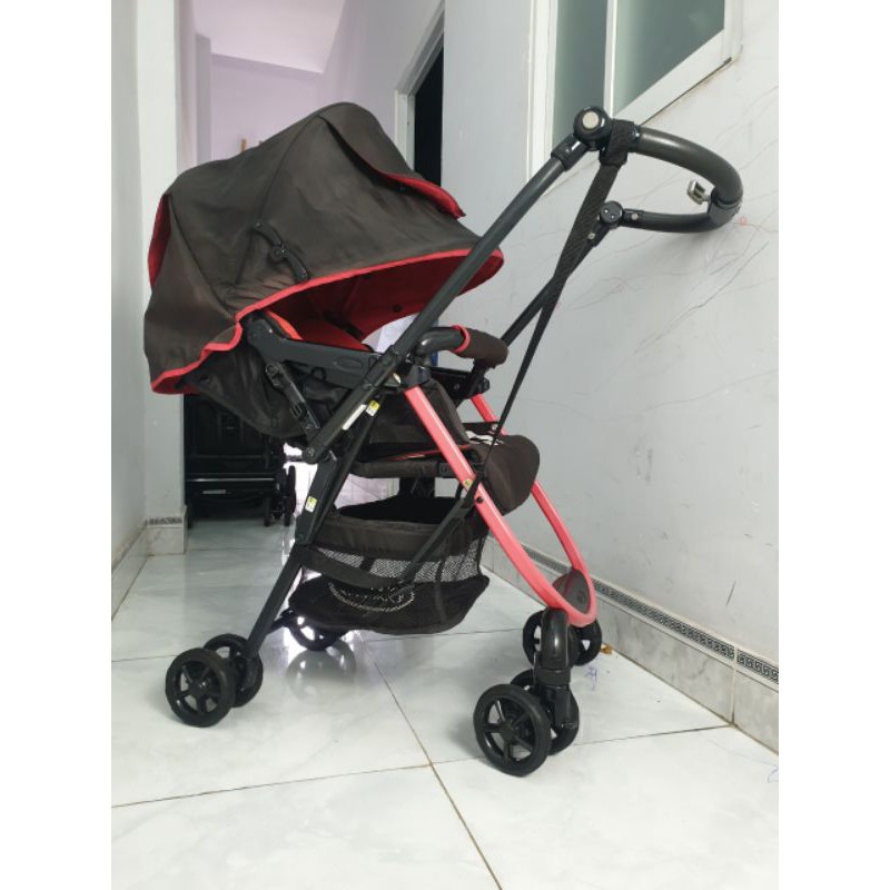 Xe đẩy Graco 2 chiều 3 tư thế đóng mở 1 tay cực tiện