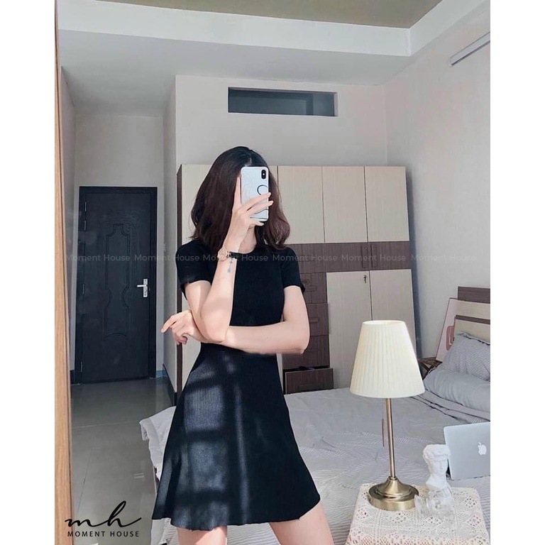 Đầm body tay ngắn thun gân, chất co giãn thoải mái, lên form cực tôn dáng, phong cách trẻ trung, năng động, có 2 size SM