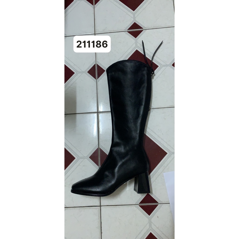 BEESHOES - BOOT NỮ DÀI DA MỀM MŨI VUÔNG - BOOT NỮ ĐẾ TRỤ CAO 6CM CÓ SẴN ĐEN - KEM 211186