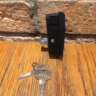 Khóa tủ sắt 2 cánh tủ lùa T6