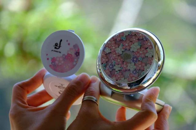 CUSHION WHOO 1 HỘP 1 LÕI 1 HỘP PHẤN MÁ HỒNG | BigBuy360 - bigbuy360.vn