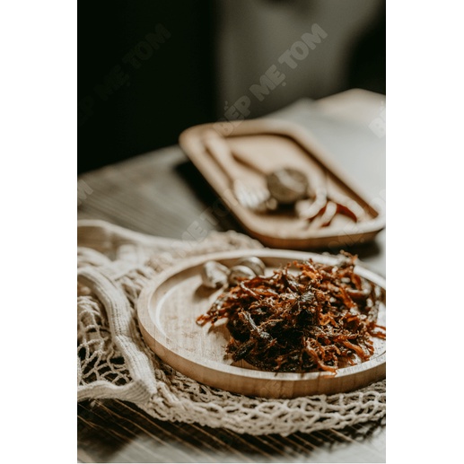 Đồ Ăn Vặt Bò Ướt Xé Sợi 500g Bếp Mẹ Tom | BigBuy360 - bigbuy360.vn