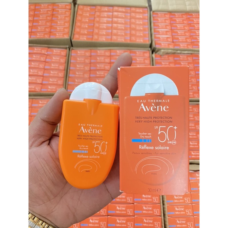 kem chống nắng Avene hoạt động ngoài trời 30ml