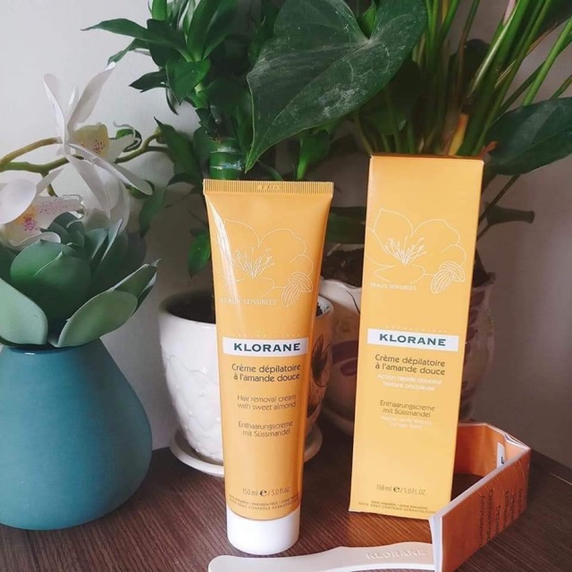 KEM TẨY LÔNG KLORANE CREME DEPILATOIRE A L'AMANDE 150ML | BigBuy360 - bigbuy360.vn