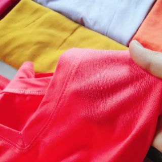 Áo phom rộng cổ tim