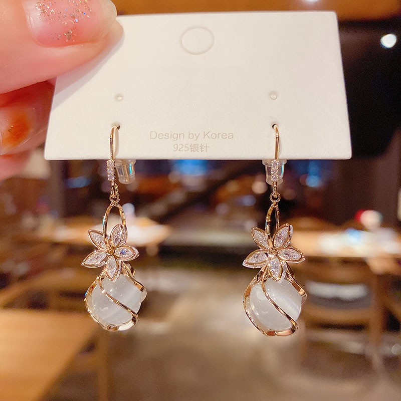 Bông tai hình Hoa 5 cánh dễ thương, xinh xắn phong cách Hàn Quốc