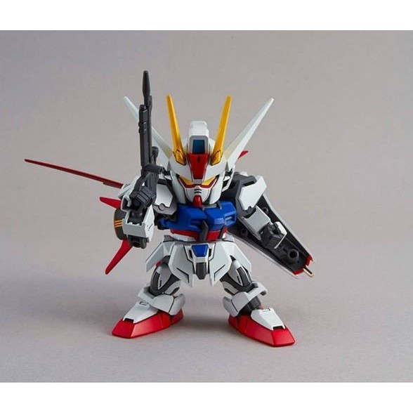 Mô Hình Lắp Ráp Gundam SD EX-Standard Aile Strike