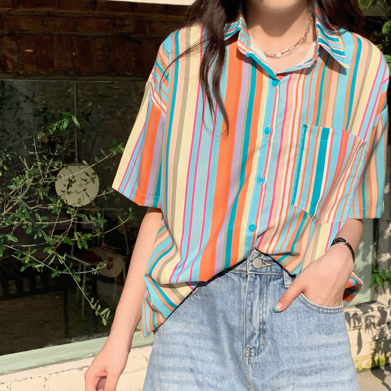 Áo thun ngắn tay họa tiết sọc cầu vồng dành cho nữ