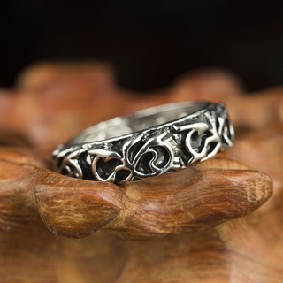 Nhẫn Chrome Hearts