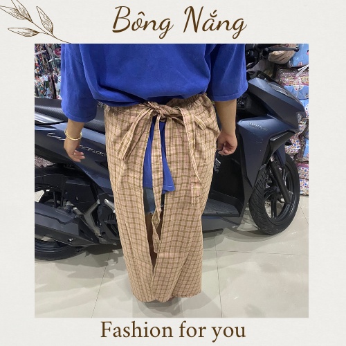 Váy chống nắng Kaki xẻ tà dạng quây dùng miếng dán hoặc cột dây cao cấp