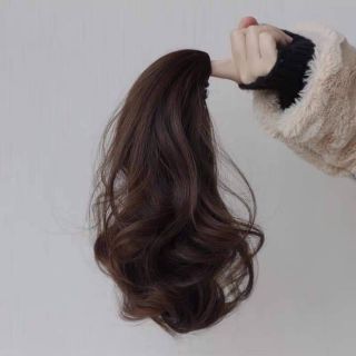 Tóc giả ngoạm xoăn đuôi 25cm