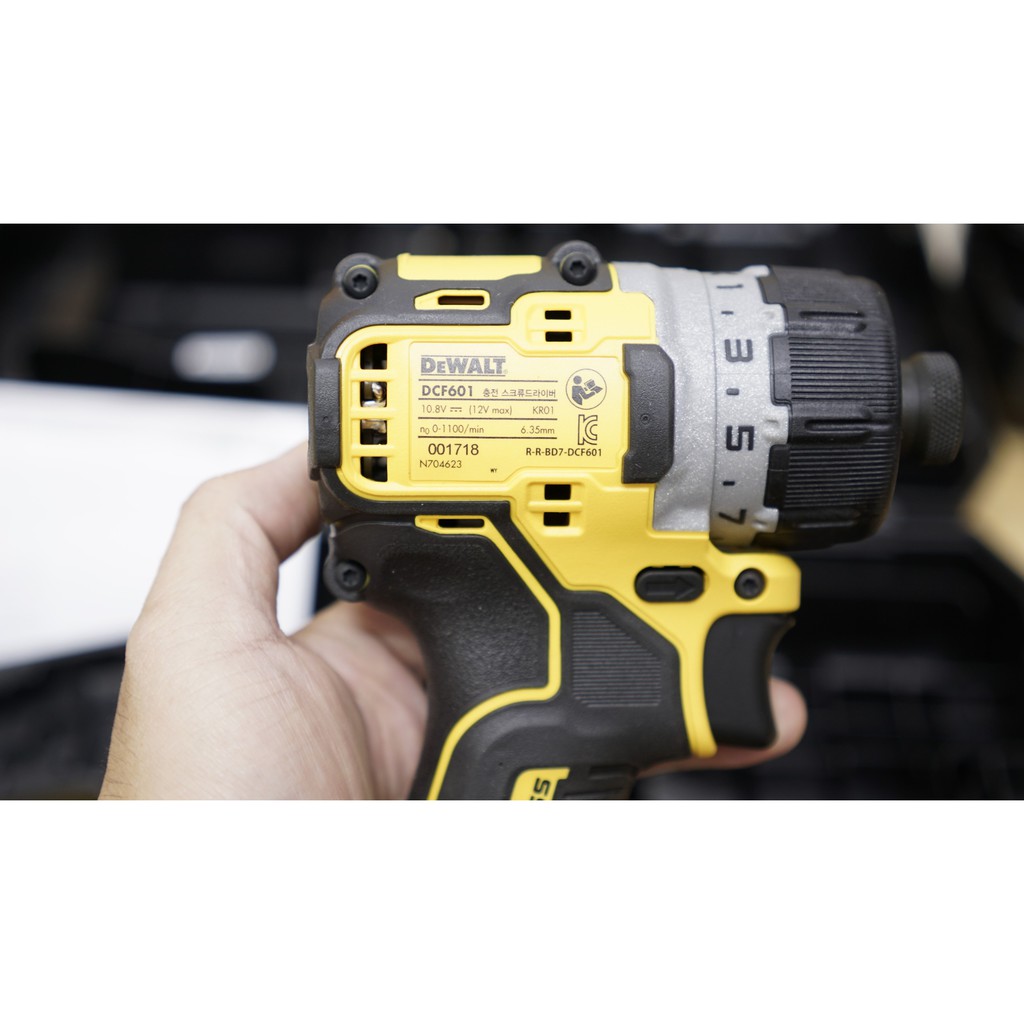 DMTT Máy Vặn Vít Cấp Trượt Dùng Pin 12V Dewalt DCF601