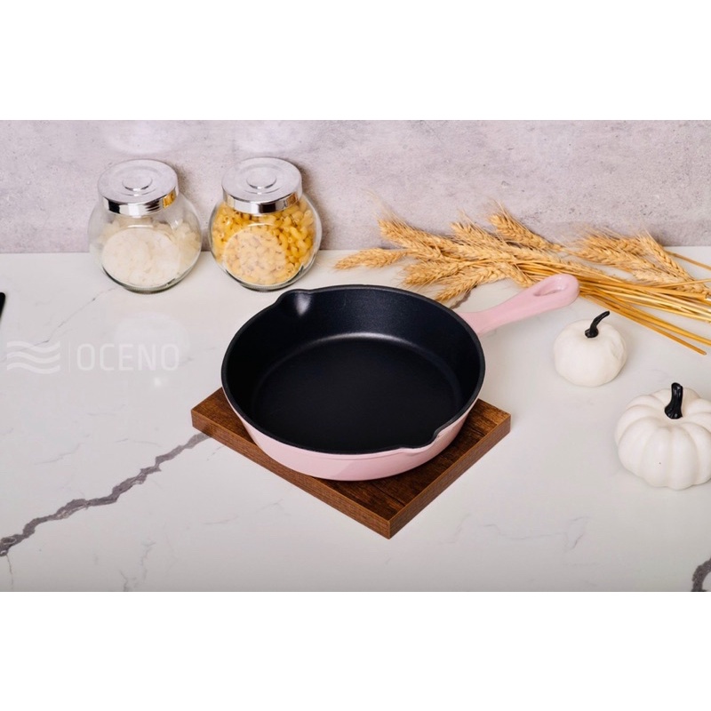 CHẢO GANG OCENO NÔNG LÒNG CÓ VÒI RÓT