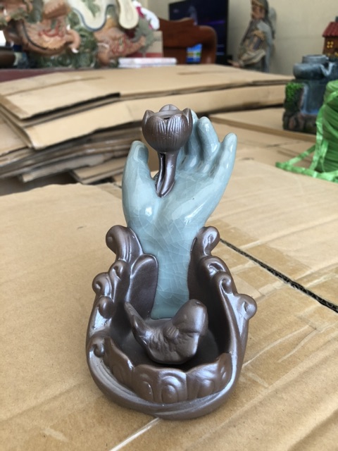 Thác khói trầm hương phật thủ quan âm tặng kèm 10 nụ trầm