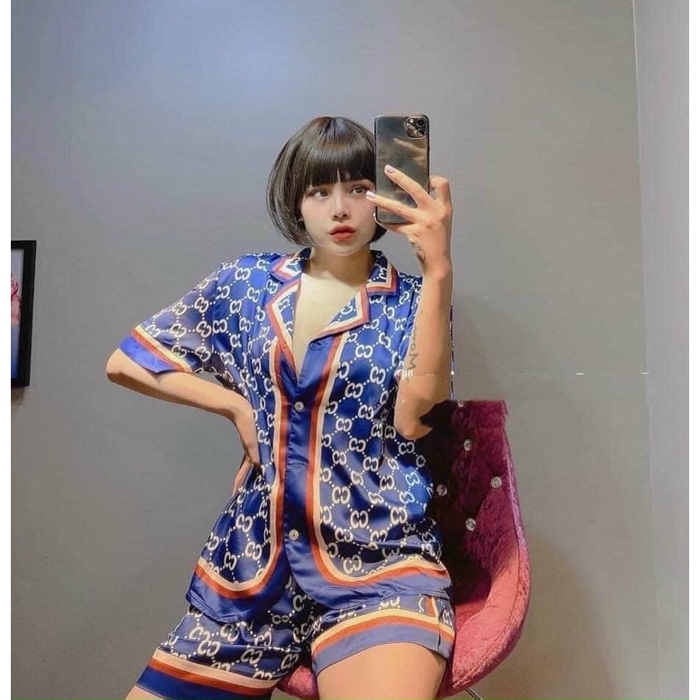 Bộ pijama mặc nhà đơn giản , sang trọng | BigBuy360 - bigbuy360.vn