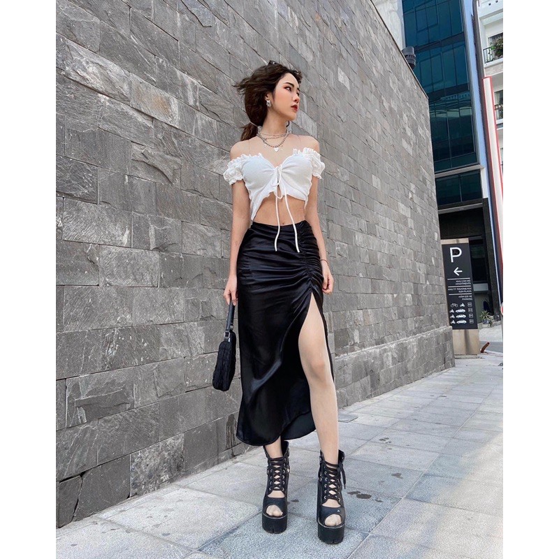 GILLBABY | Chân váy satin xẻ tà nhún hông sexy cá tính sang chảnh  (TOMIE SKIRT) | BigBuy360 - bigbuy360.vn