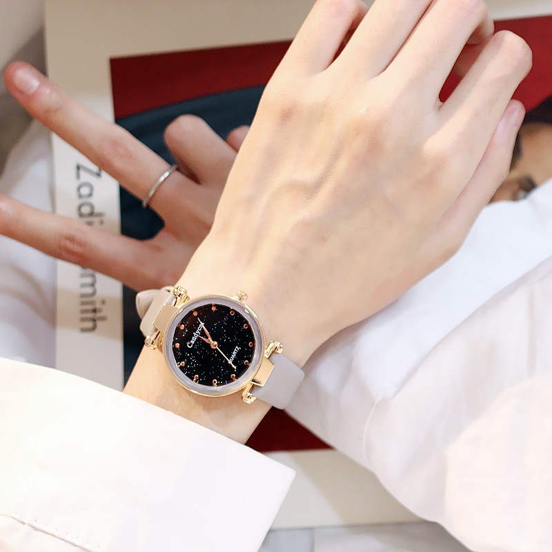 Đồng hồ nữ Candycat9 dây da cao cấp mặt tròn bầu trời đầy sao | BigBuy360 - bigbuy360.vn