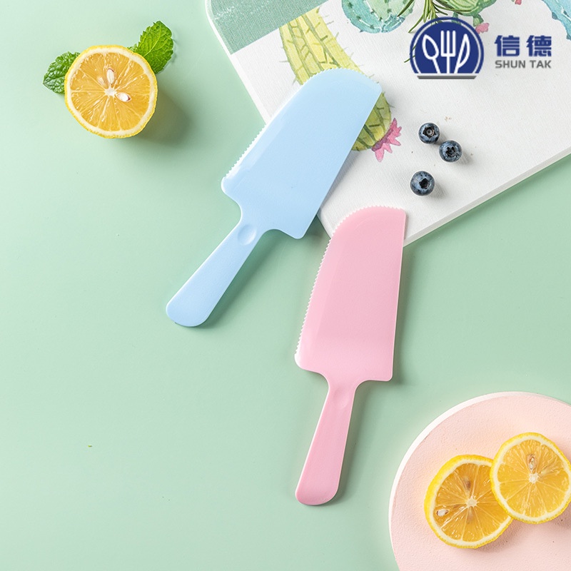 Dao Cắt Bánh Sinh Nhật Bằng Nhựa Dày Dùng Một Lần