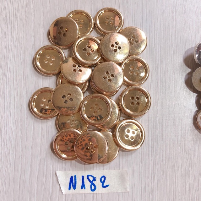 Combo 10 nút áo tròn hình N182-185