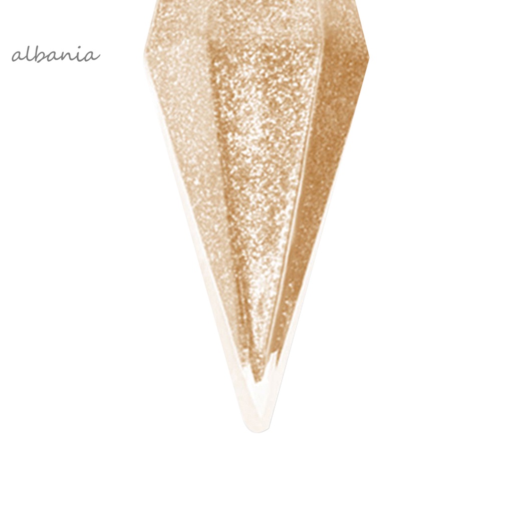 Bút kẻ mắt dạng lỏng không nhòe màu sắc long lanh tiện dụng | BigBuy360 - bigbuy360.vn