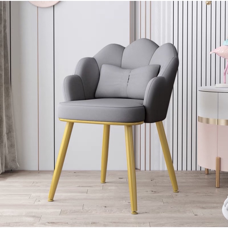 Ghê nỉ ngồi bàn trang điểm phong cách bắc âu tặng kèm nơ