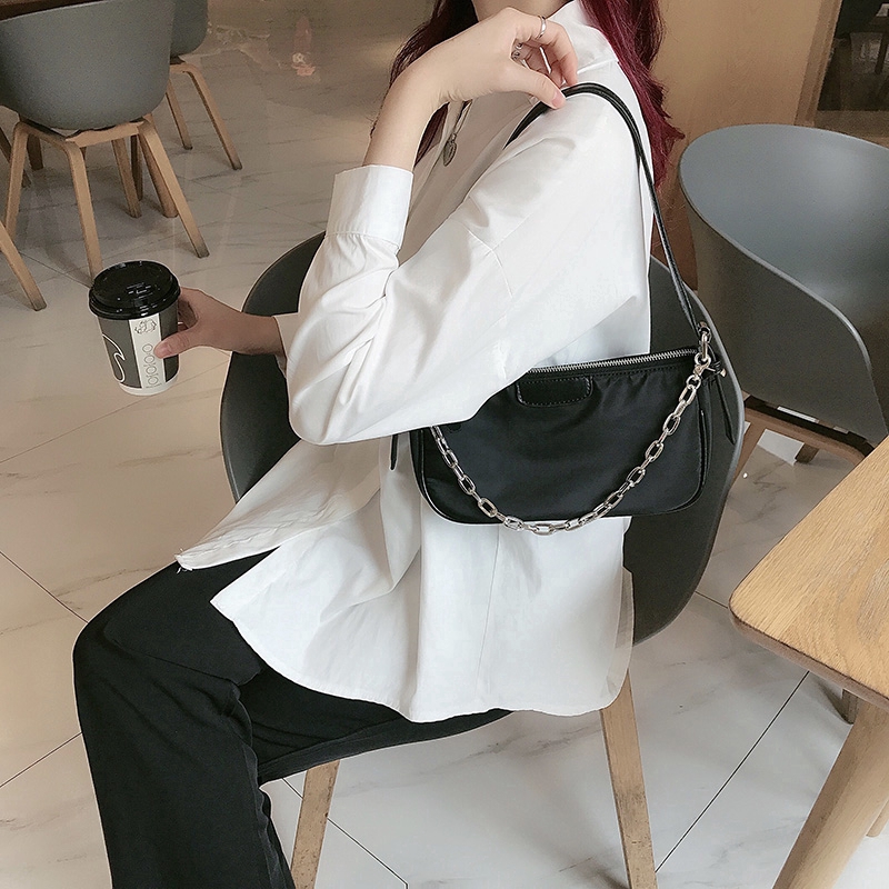 Túi đeo vai màu vàng thời trang sành điệu cho nữ