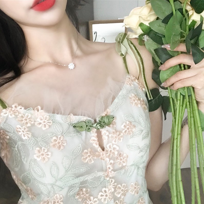 Váy hai dây cổ tích thêu hoa voan hiện đại -cổ trang chất đẹp Vintage J0019 | BigBuy360 - bigbuy360.vn