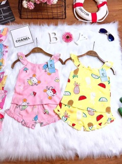 Bộ lanh lụa dễ thương cho bé gái