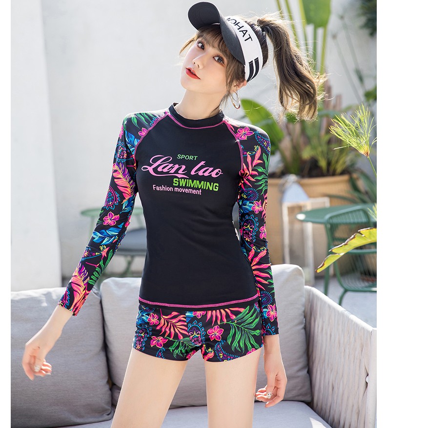 Đồ bơi nữ tay dài quần dài kèm quần đùi bơi  - Hoa đỏ