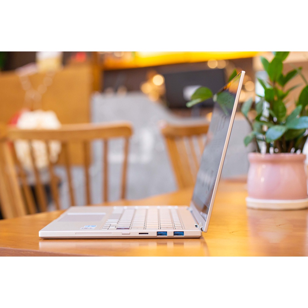 Laptop Samsung Galaxy Book Flex Alpha 2 / i5-1135G7/ RAM 8G/SSD 256G / 13.3" Full HD IPS, QLED, TOUCH