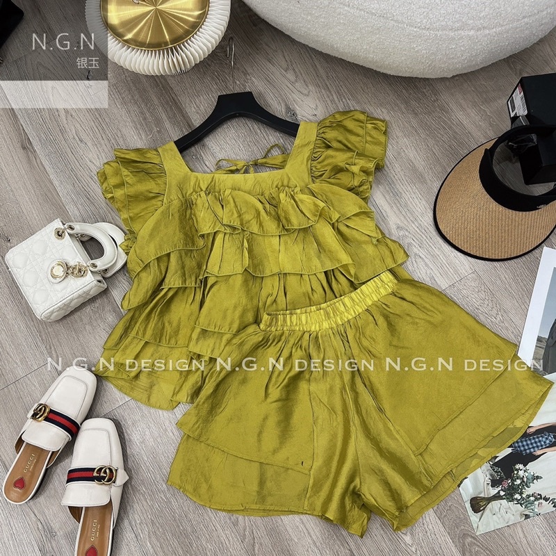 Set áo bèo tầng cổ vuông