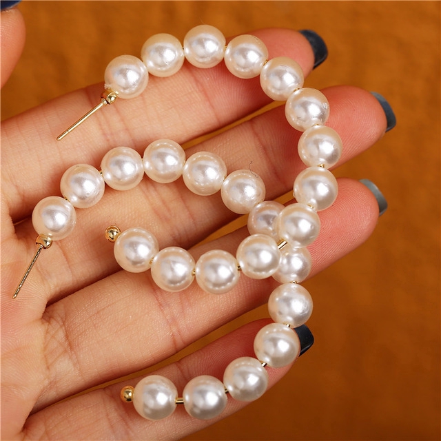 Khuyên tai tròn kim loại vàng đính ngọc trai nhân tạo sang trọng vintage cho nữ