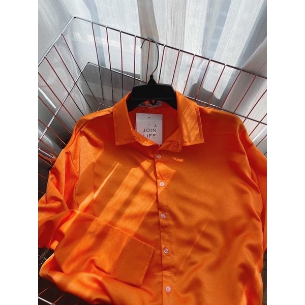 Áo sơ mi tuyết nhung cam form rộng