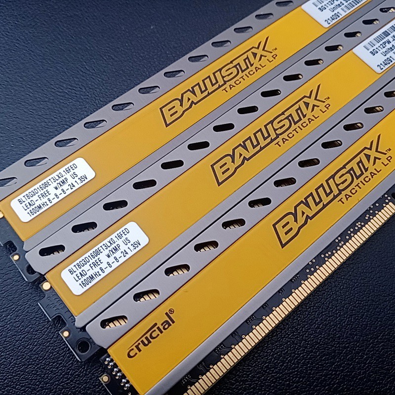 Ram tản nhiệt 8Gb DDR3 bus 1333 overlock 1600, ram bộ hiệu CRUCIAL BALLISTIX TACTICAL LP bảo hành 3 năm