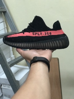 ( đủ hôp) giày yz 350 đỏ đen ( đủ size 36 đến 43)