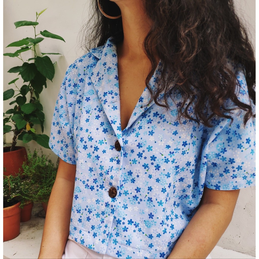 Áo croptop hoa nhí