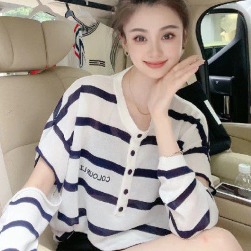 Áo Thun Dệt Kim Mỏng Dáng Rộng Họa Tiết Kẻ Sọc In Chữ Thời Trang Mùa Hè Hàng Mới Dành