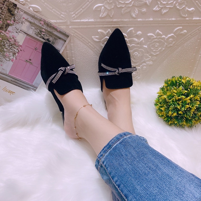 Giày sục nữ mũi nhọn nơ đá hàn quốc nhung mịn cực sang chân tôn quý