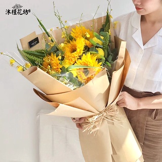 [HN] Giấy xi măng bọc hoa, gói quà